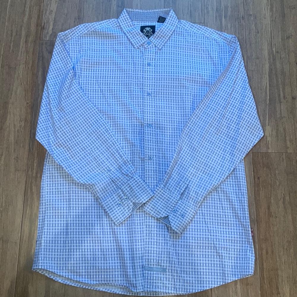 Men’s English Laundry XL, 100% cotton long sleeve shirt.